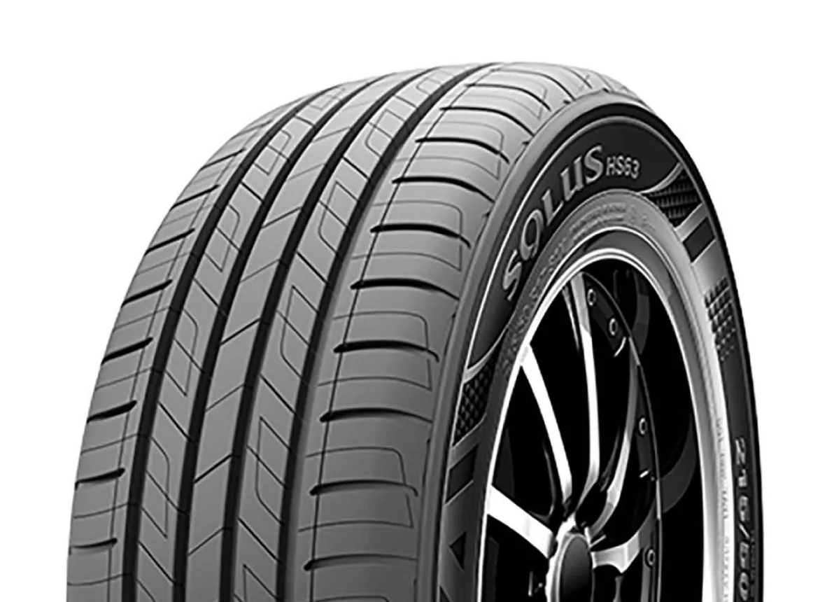 KUMH  225/60 R 18  HS63