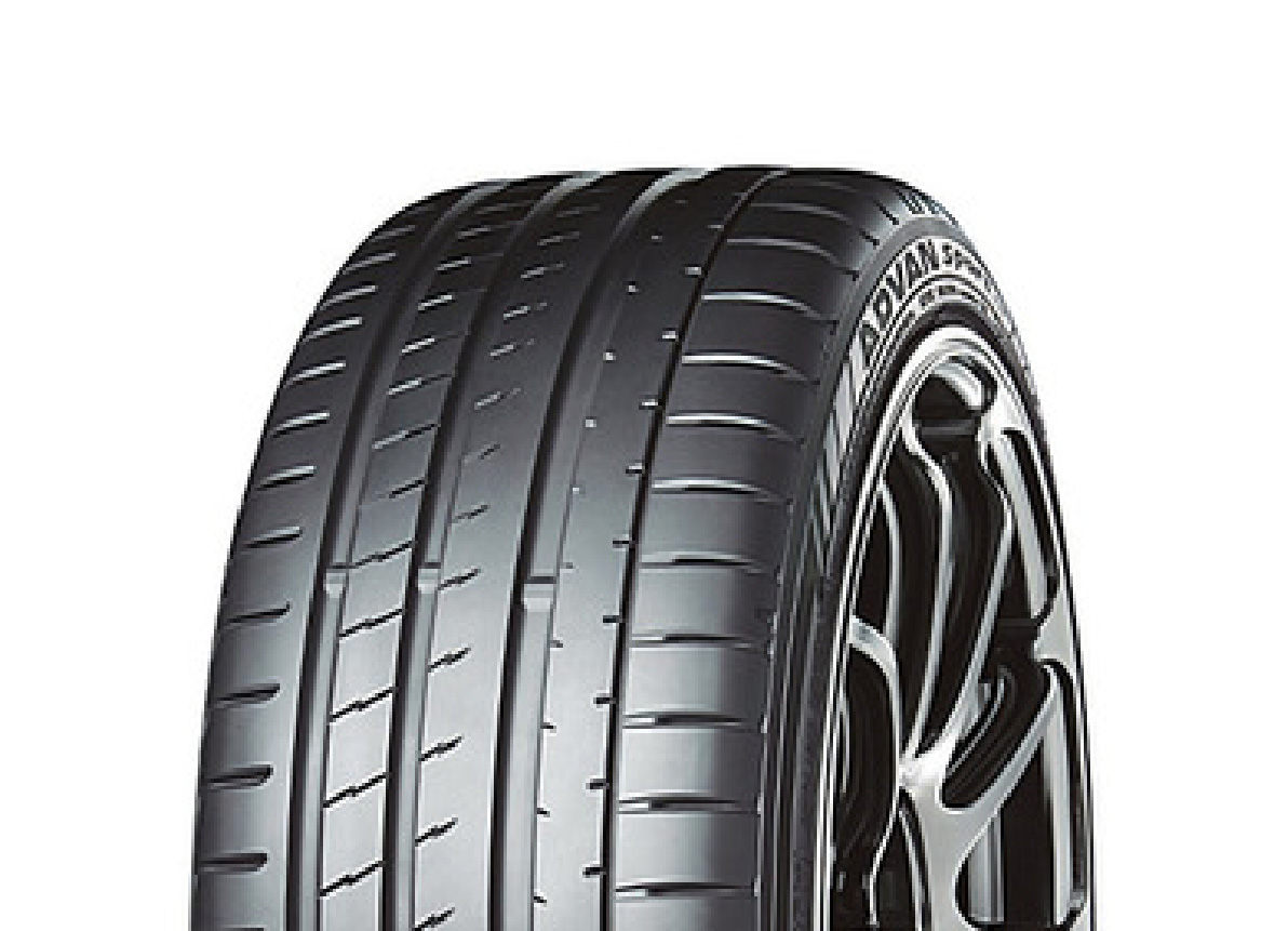 YOKO  235/40 ZR 19  V107A