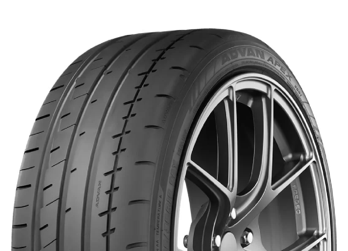 YOKO  245/45 R 19  V601