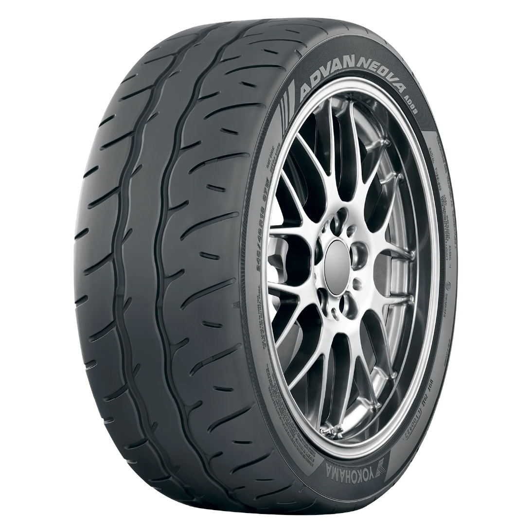 YOKOHAMA AD09  215/45 R17