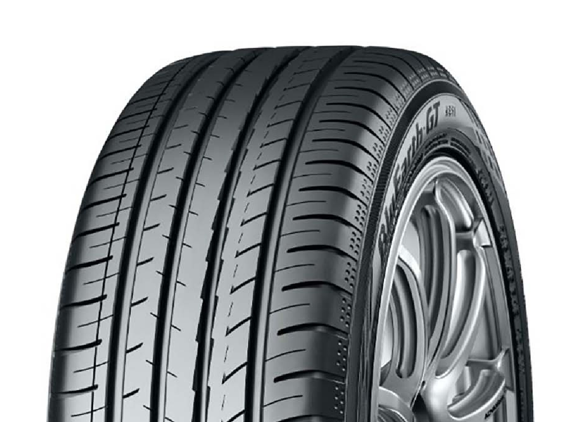 YOKO  235/45 R 19  AE51