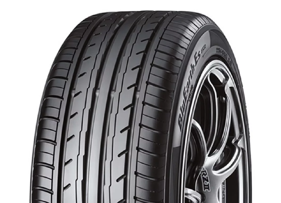 YOKO  225/45 R 18  ES32